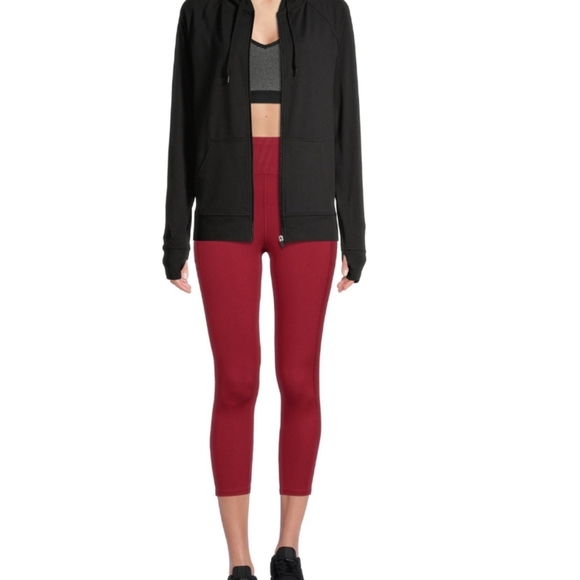 Athletic Works Women's Performance Capri - Picture 6 of 7